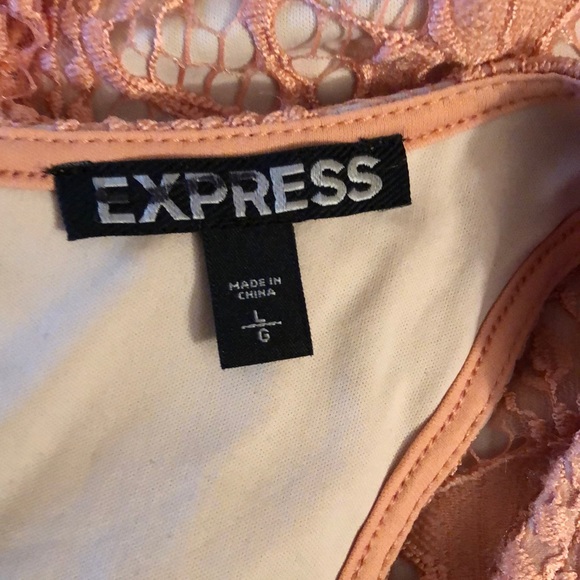 Express lace cocktail dress - Picture 4 of 6